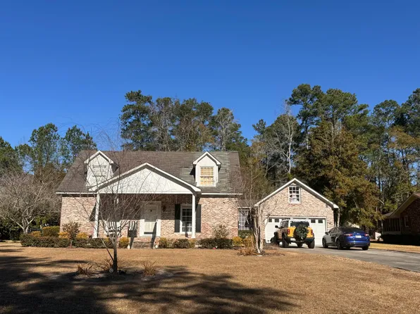 123 Wintergreen Rd, Walterboro, SC 29488