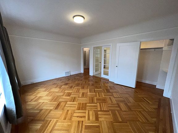4th image of 1330 20th Ave #1