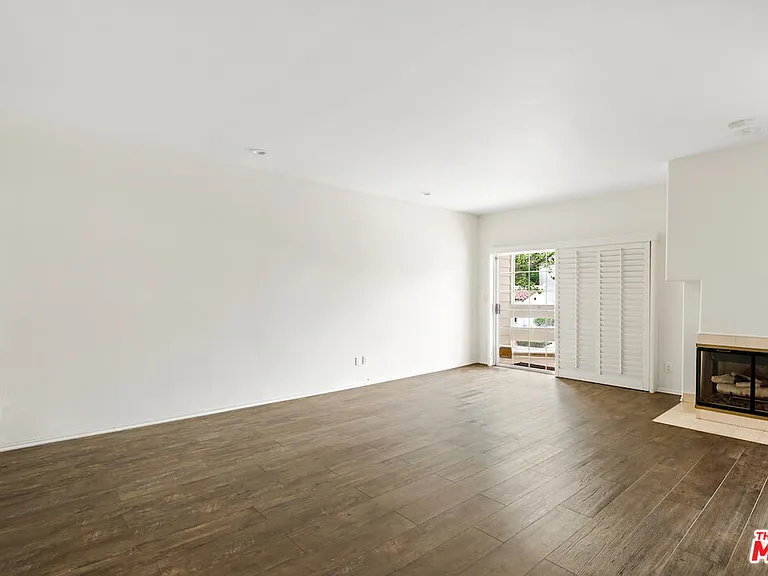 1800 Butler Ave #105 — Photo 6