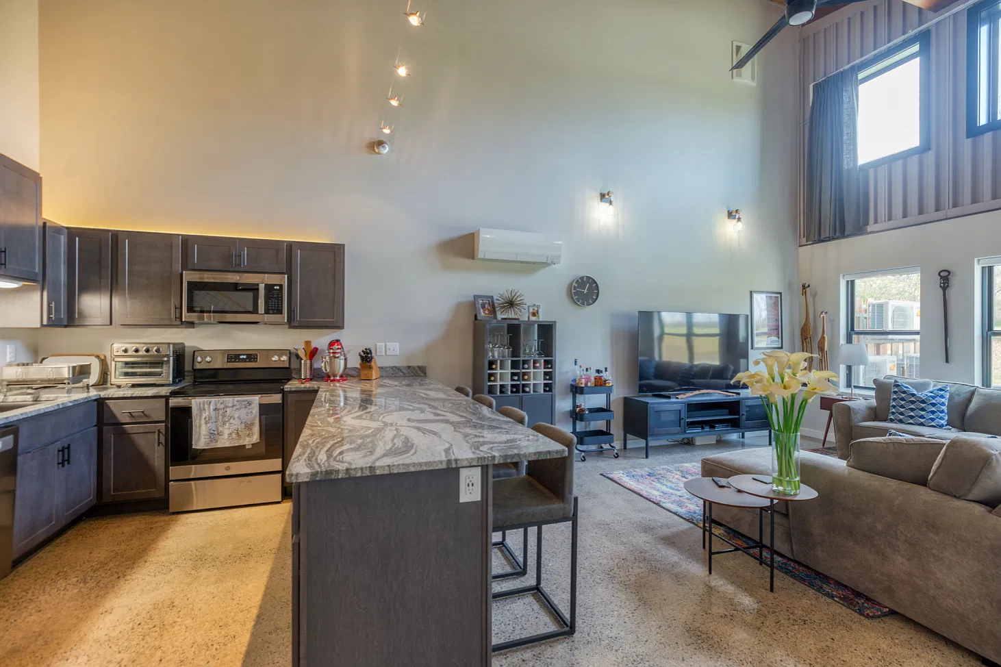 4641 Kasson Road - 15-Two Bedroom Loft — Photo 2