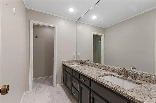 5429 Collinwood Ave — Photo 14