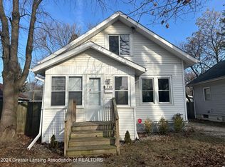 1208 Comfort St, Lansing, MI 48915