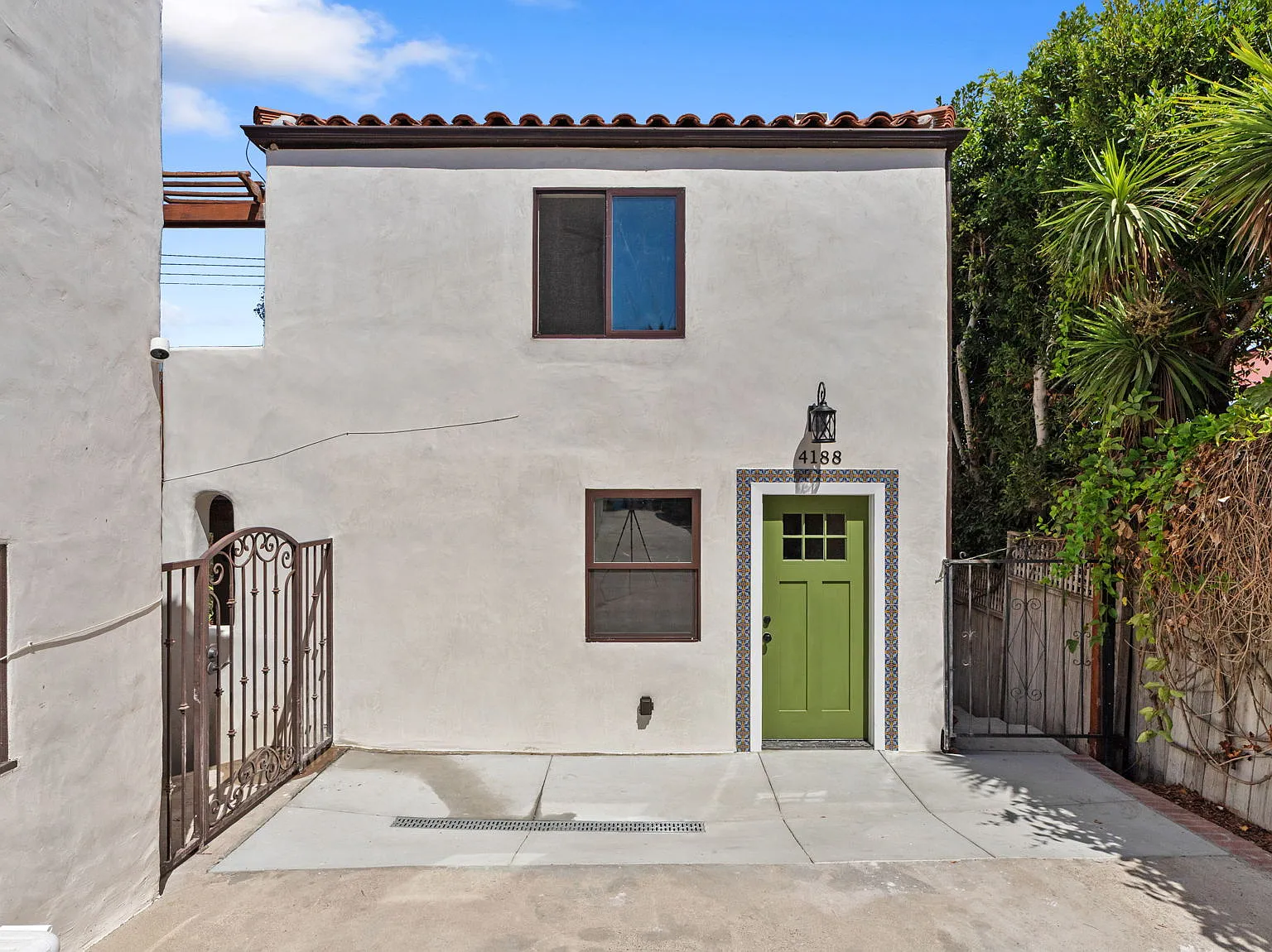 1 bed, 810 sqft, $3,200 — Photo 2