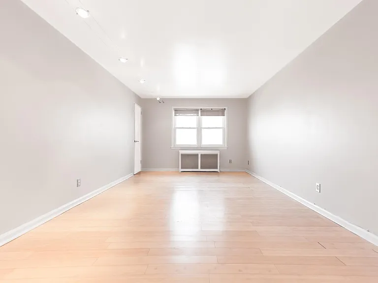 211 Seaton Rd #3 — Photo 1