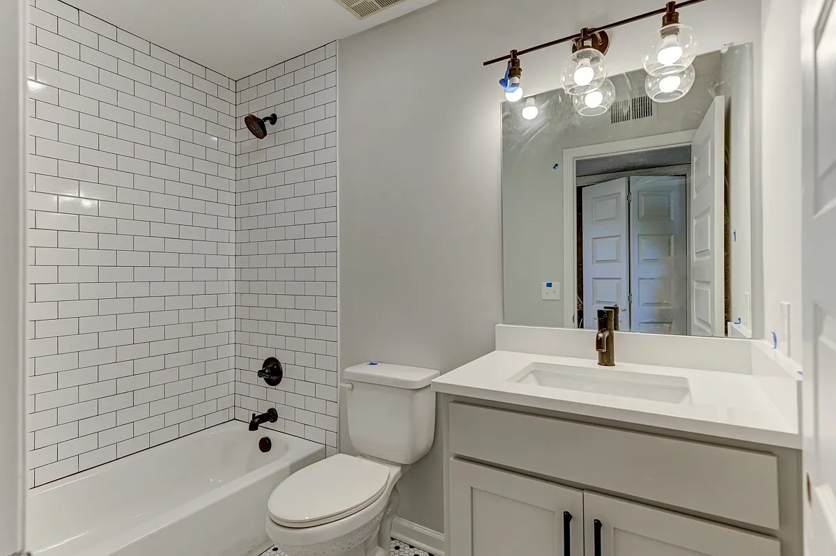 2326 Brittany Drive - 1 — Photo 2