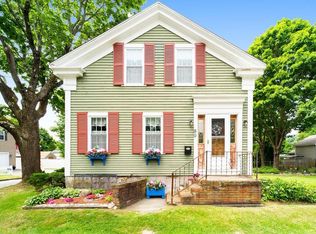 80 Adams St, Fairhaven, MA 02719