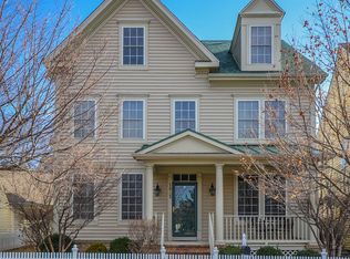 1023 Pleasant Cir, Rockville, MD 20850