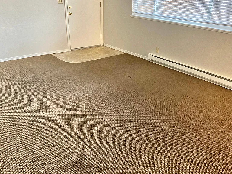 633 NW Portland Ave #1 — Photo 4