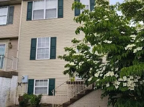 102 Mews Ct, Stafford, VA 22556