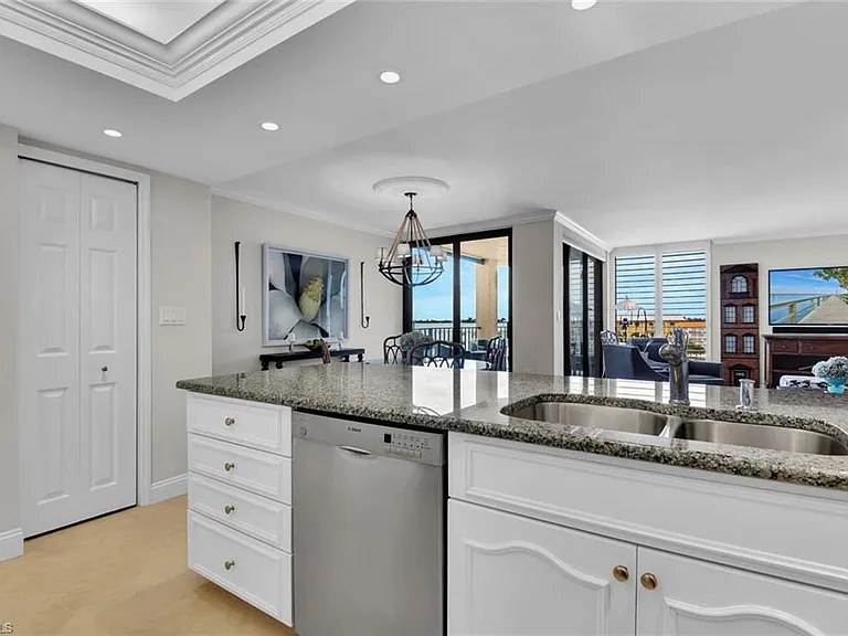 3115 Gulf Shore Blvd N #412S — Photo 10