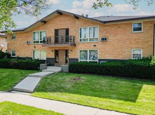 5662 N 99th St #7, Milwaukee, WI 53225