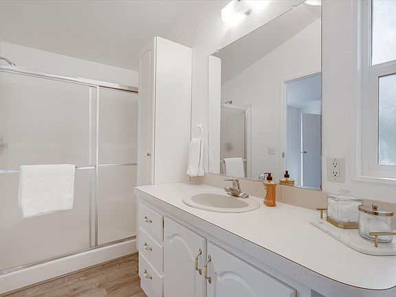 3rd image of 72 Ramon Street