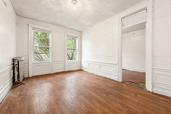 Sold by Compass | media 9