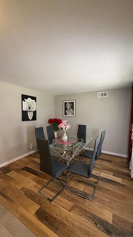 4 bed, 2.0 bath, 1820 sqft, $2,900 — Photo 2