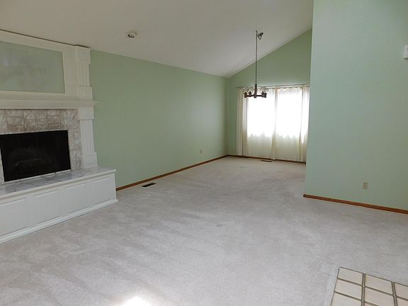 3rd image of 304 Granelli Ave