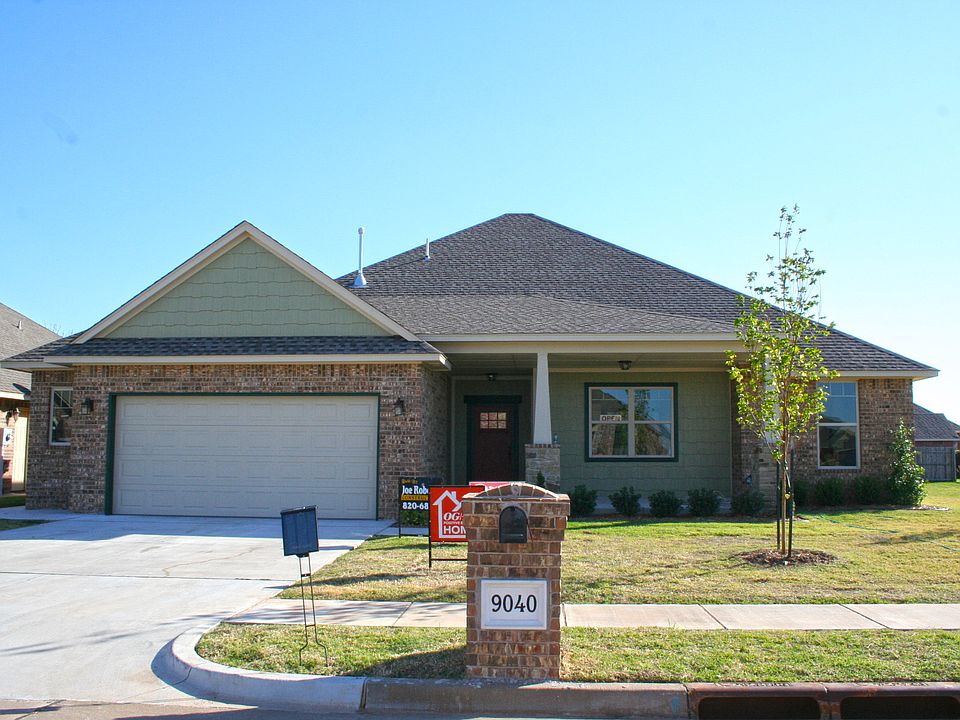1st image of 9040 NW 82nd St