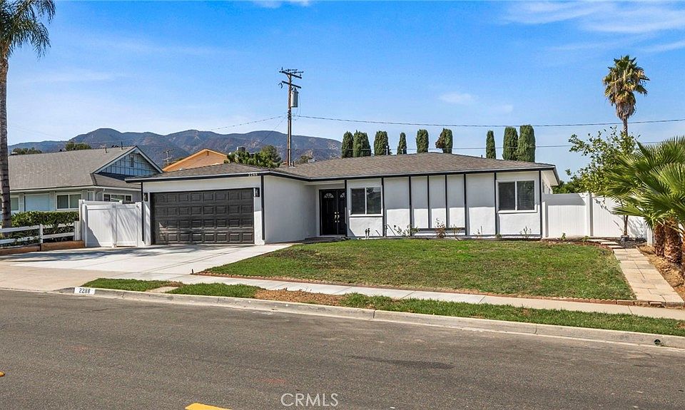 1st image of 2288 Avenida Del Vis