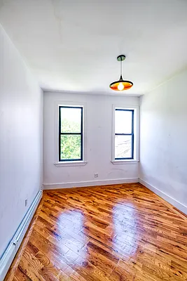 Sold by Tyler Vincent Real Estate Inc | media 7