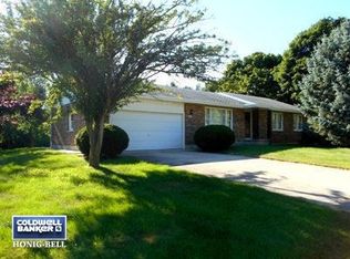 N1437 Manor Ter, Lake Geneva, WI 53147