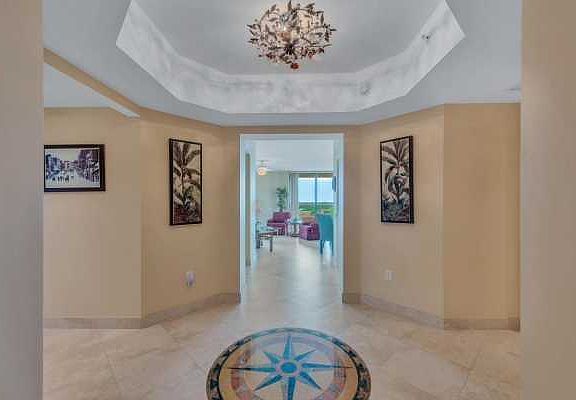 Home For Sale In The Landmark