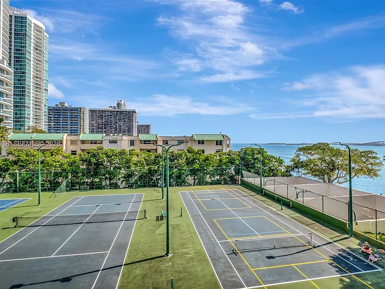 2333 Brickell Ave #305 — Photo 40