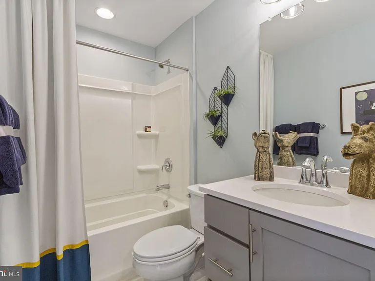 105 Larrabee Way — Photo 11