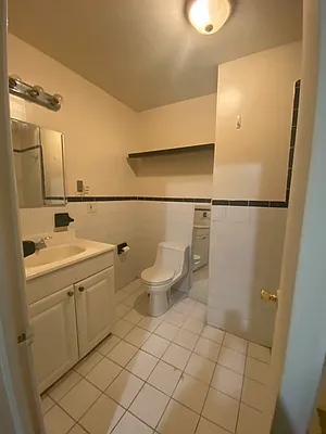 Rented by Urban Real Estate Property Group Inc | media 5