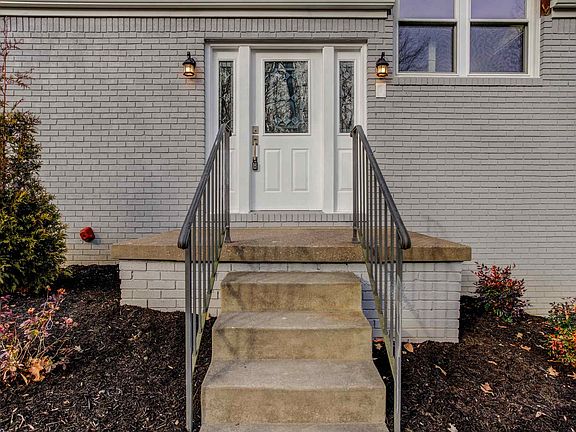 2nd image of 5188 Woodridge Dr