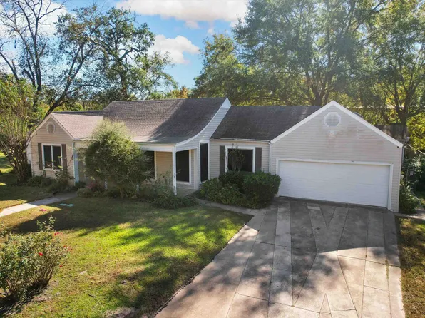 713 Buffalo St, Gilmer, TX 75644