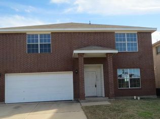 1011 Vicksburg Dr, Ennis, TX 75119
