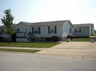 102 Meadow Ridge Ln, Jacksonville, IL 62650