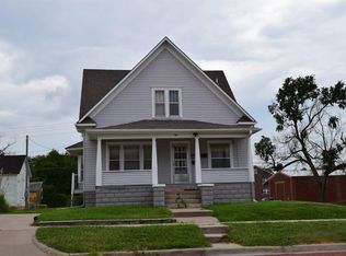 110 W 7th St, Hays, KS 67601