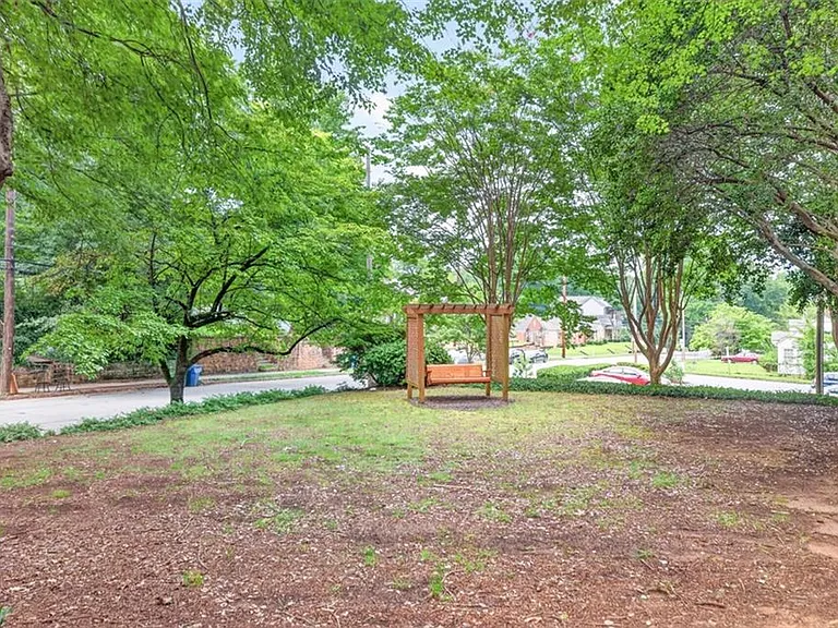 1031 State St NW #209 — Photo 31