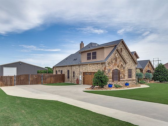 2nd image of 119 Cactus Dr