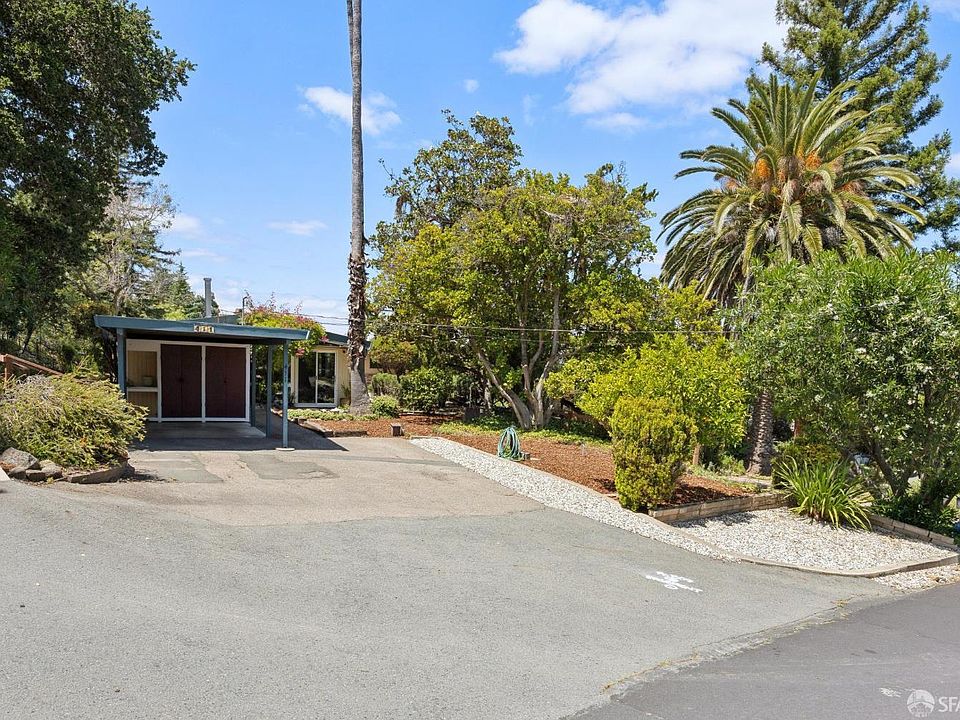 1st image of 411 Las Lomas Way