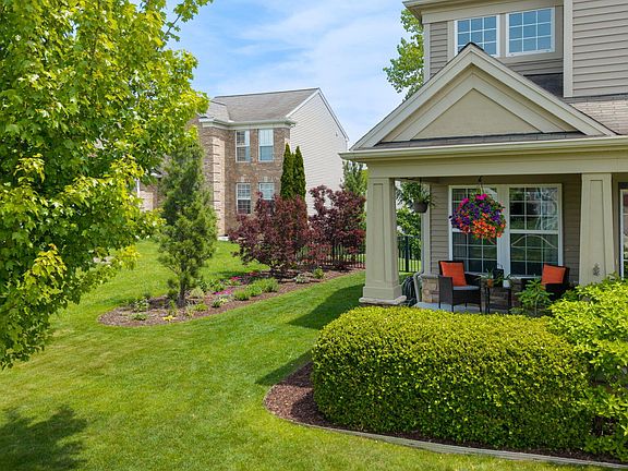 3rd image of 7206 Meadowgrass Ct SE
