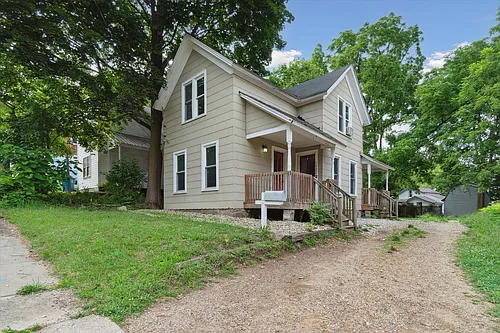 1302 Ogden Ave Photo 1