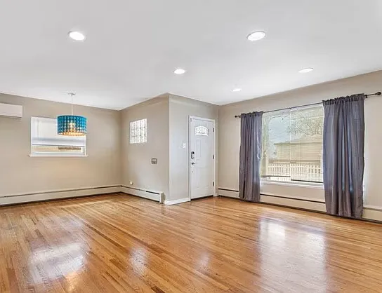 3266 Holly St — Photo 6