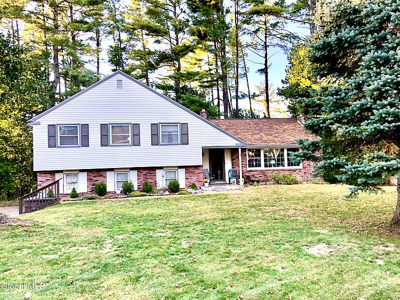 2nd image of 19 Meadow Drive