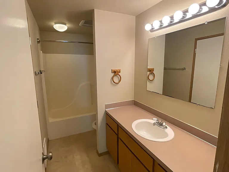 19810 Hill Ct #1 — Photo 7