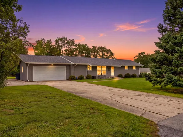 14465 Lindsay DRIVE, Brookfield, WI 53005