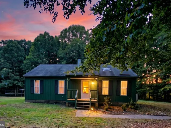 147 Belsches Rd, Bumpass, VA 23024