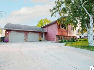 1731 Orchid Dr N, North Mankato, MN, 56003