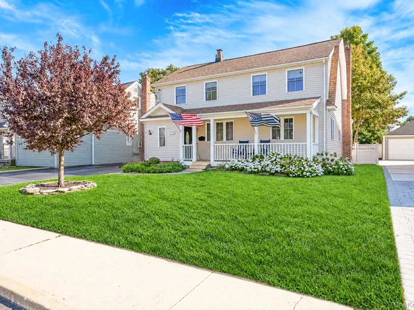 209 Claxton Avenue, Bellmore, NY 11710