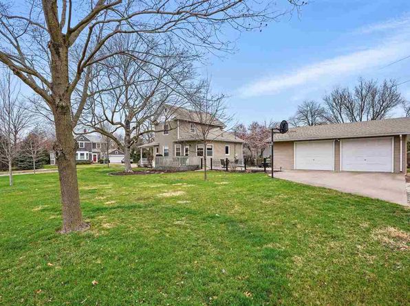 824 S 2nd Ave, Washington, IA 52353