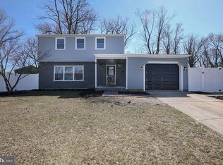 9 Lincoln Dr, Clementon, NJ 08021