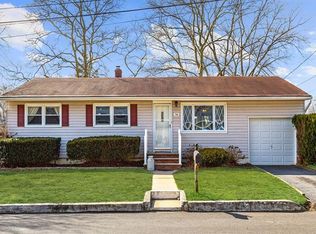 710 Hardean Rd, Brick, NJ 08724