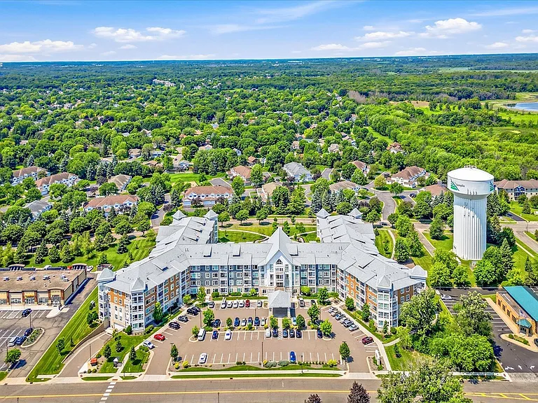 The Legends of Champlin 55+ Apartments — Photo 40