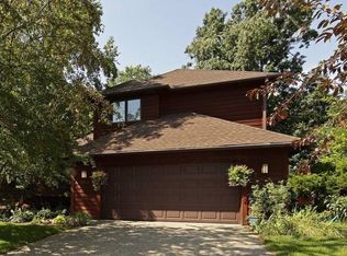 3751 Ridgewood Dr, Eagan, MN 55123