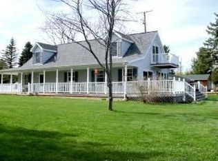 4876 Lakeshore Rd, Deckerville, MI 48427
